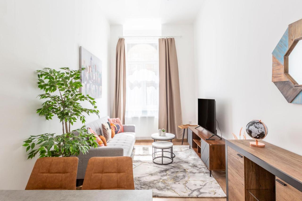 Cozy & Pleasant Homes In The Heart Of Будапеща Екстериор снимка