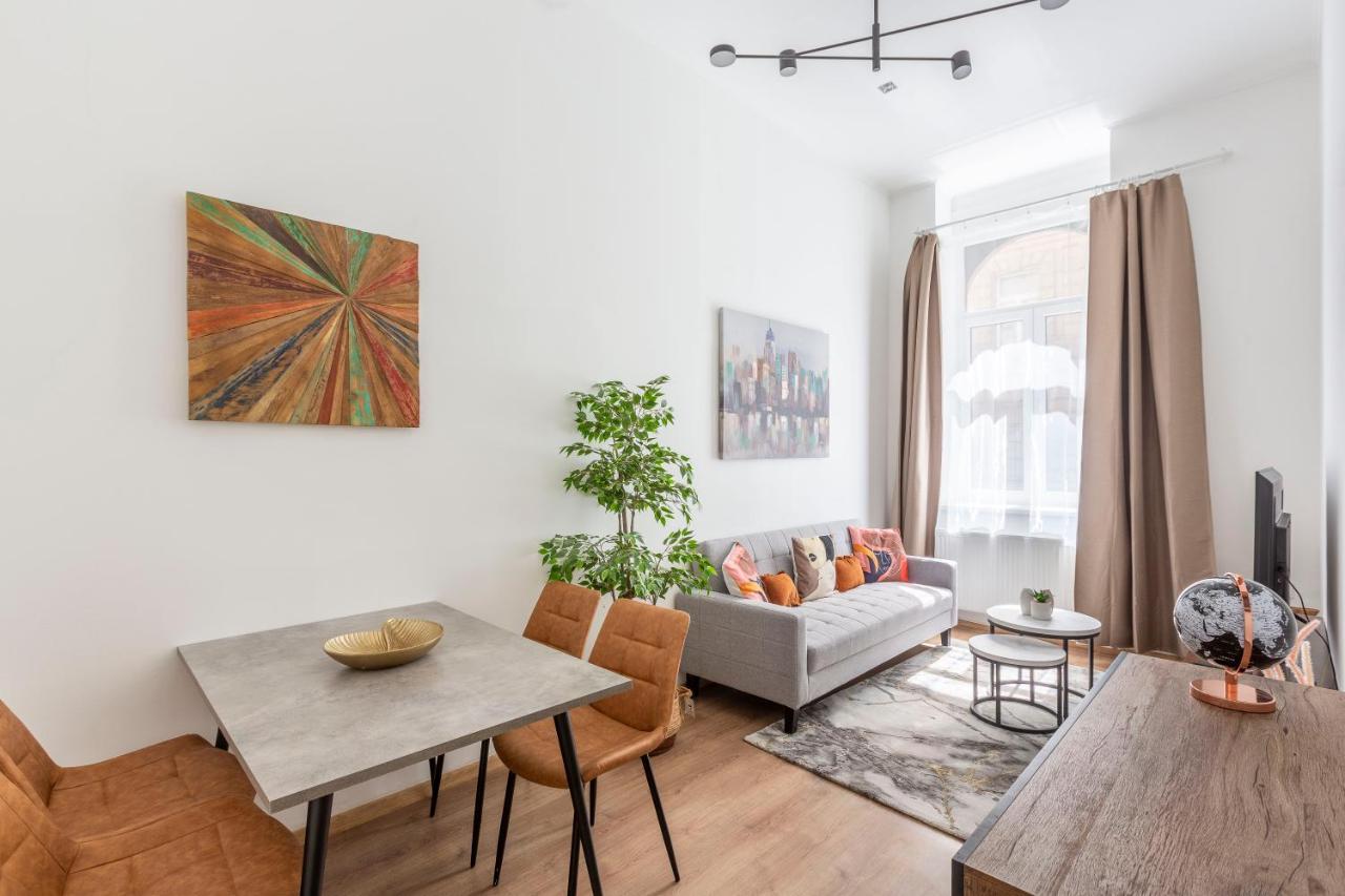 Cozy & Pleasant Homes In The Heart Of Будапеща Екстериор снимка